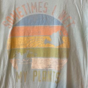 Mint “sometimes I wet my plants” t-shirt. Great for gardeners! Size xxl